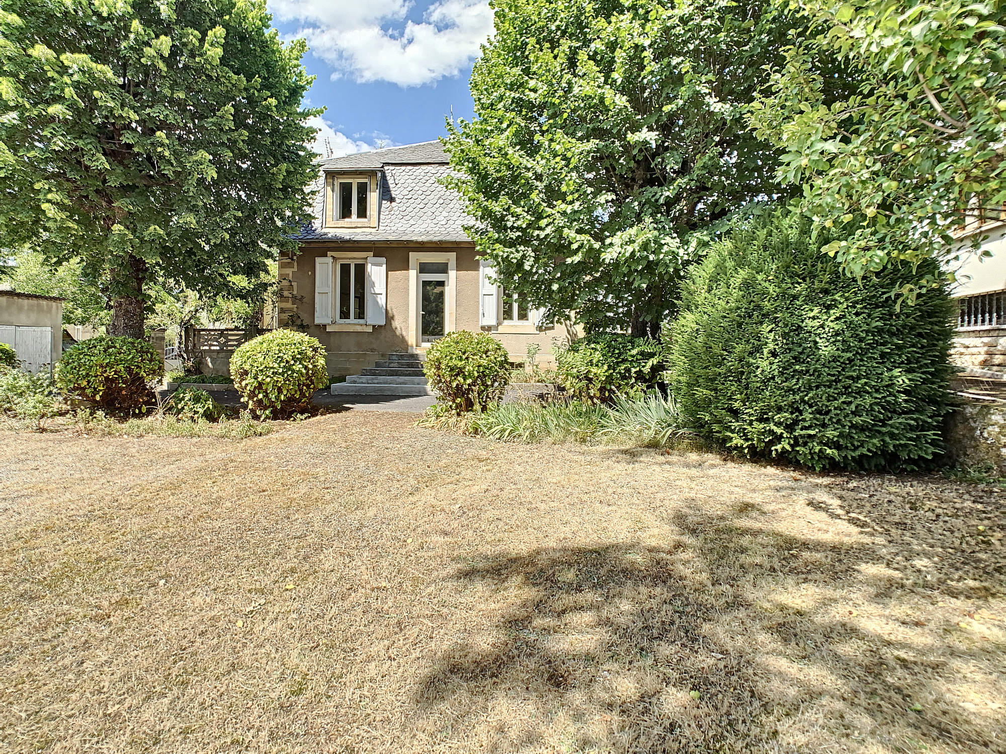 Mansion 6 Rooms Mende